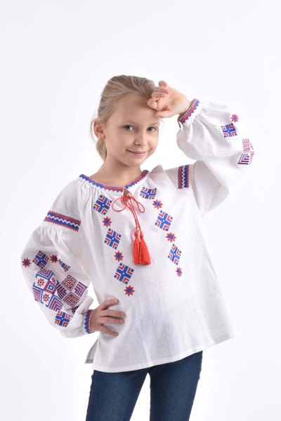 Вышиванка для девочки "Romby kosach"